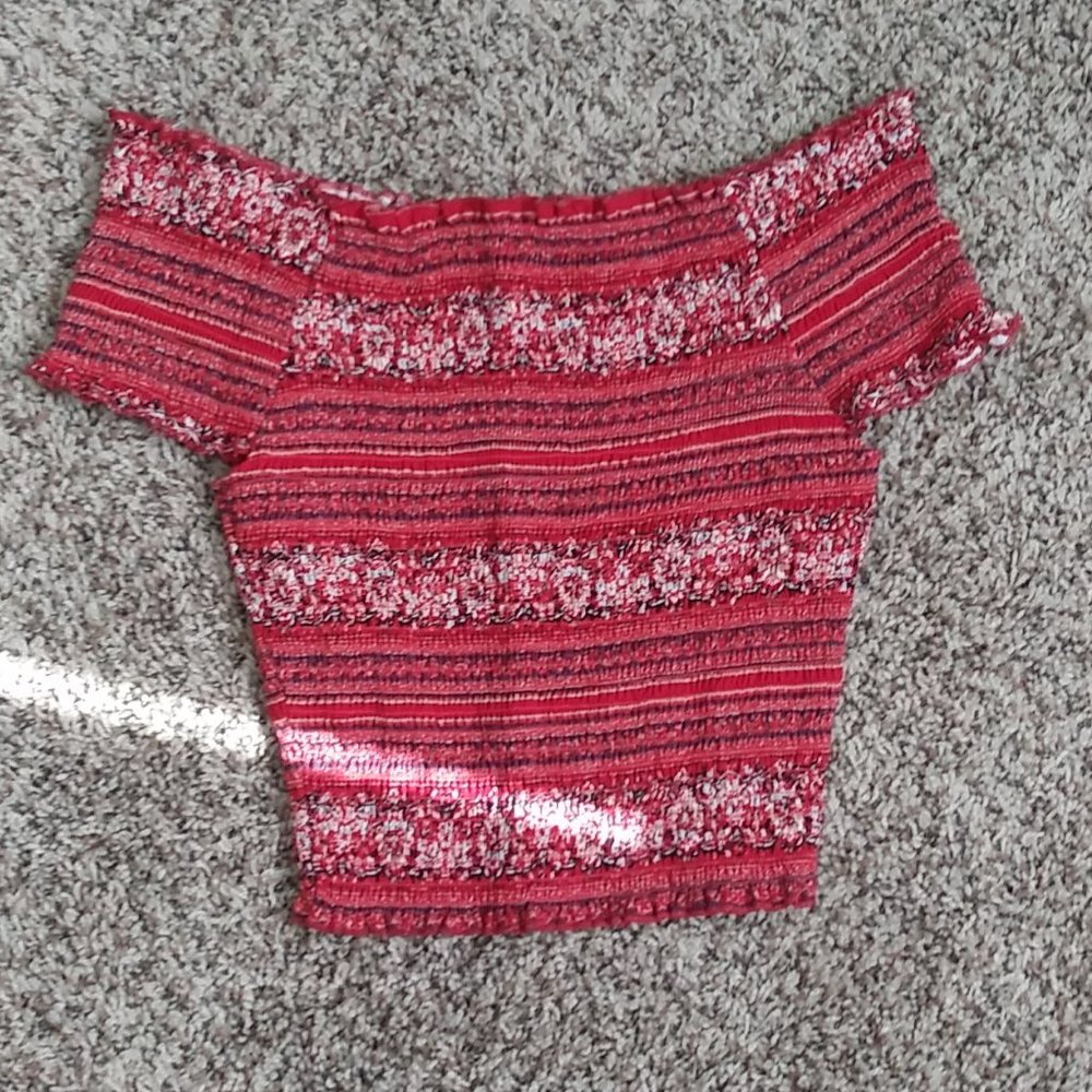 Rue21 Ribbed Off the Shoulder Crop Top Size M/Fits Size S